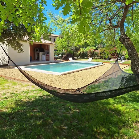 Holiday home Le Jardin Des Delis Neuf Avec Piscine Bio Uv Saint-Saturnin-les-Apt