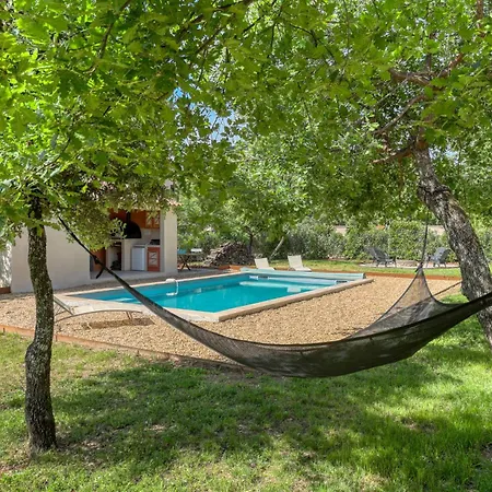 Le Jardin Des Delis Neuf Avec Piscine Bio Uv * Saint-Saturnin-les-Apt