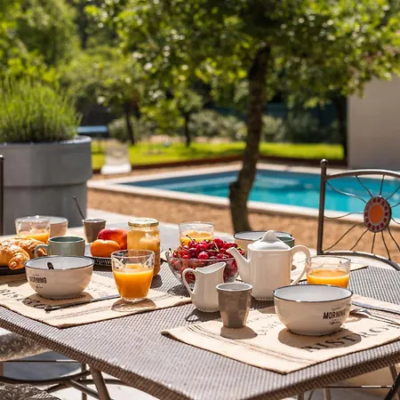 Le Jardin Des Delis Neuf Avec Piscine Bio Uv Holiday home Saint-Saturnin-les-Apt